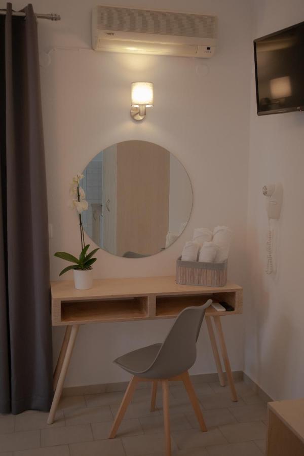 Athanasia Apartments Skiathos Town Ngoại thất bức ảnh