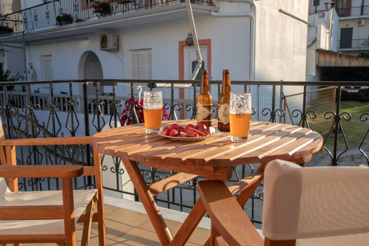 Athanasia Apartments Skiathos Town Ngoại thất bức ảnh
