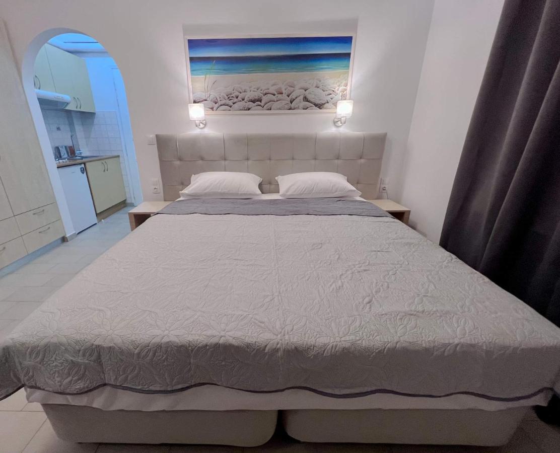 Athanasia Apartments Skiathos Town Ngoại thất bức ảnh