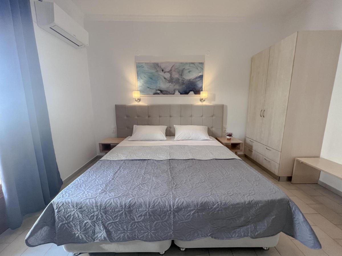Athanasia Apartments Skiathos Town Ngoại thất bức ảnh