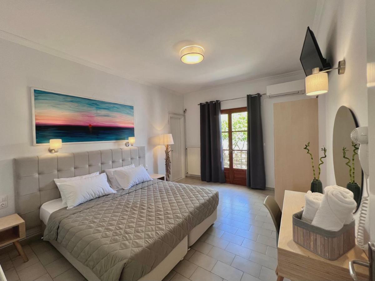 Athanasia Apartments Skiathos Town Ngoại thất bức ảnh
