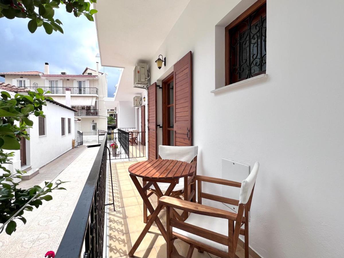 Athanasia Apartments Skiathos Town Ngoại thất bức ảnh