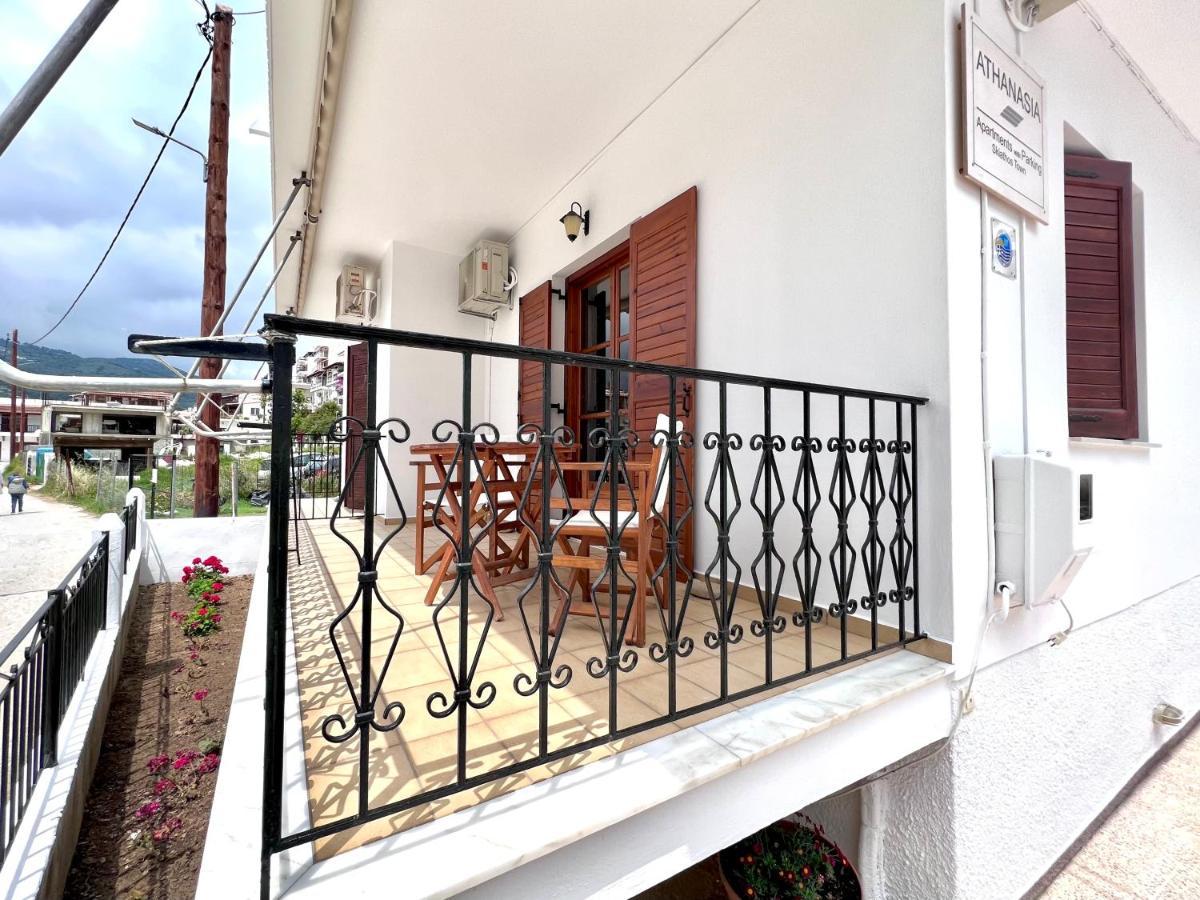 Athanasia Apartments Skiathos Town Ngoại thất bức ảnh