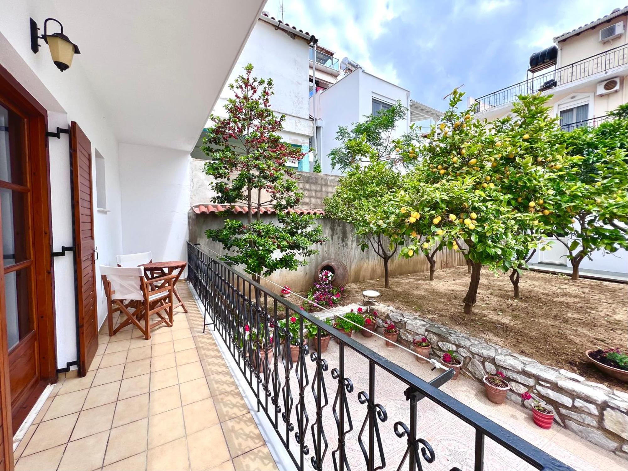 Athanasia Apartments Skiathos Town Ngoại thất bức ảnh